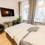 Ground-Floor Studio In Pberg