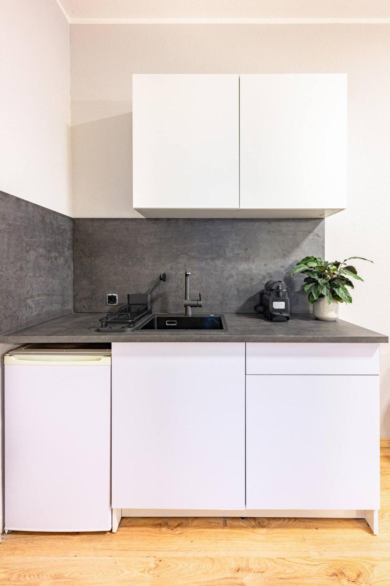 Ground-floor In Pberg Berlin